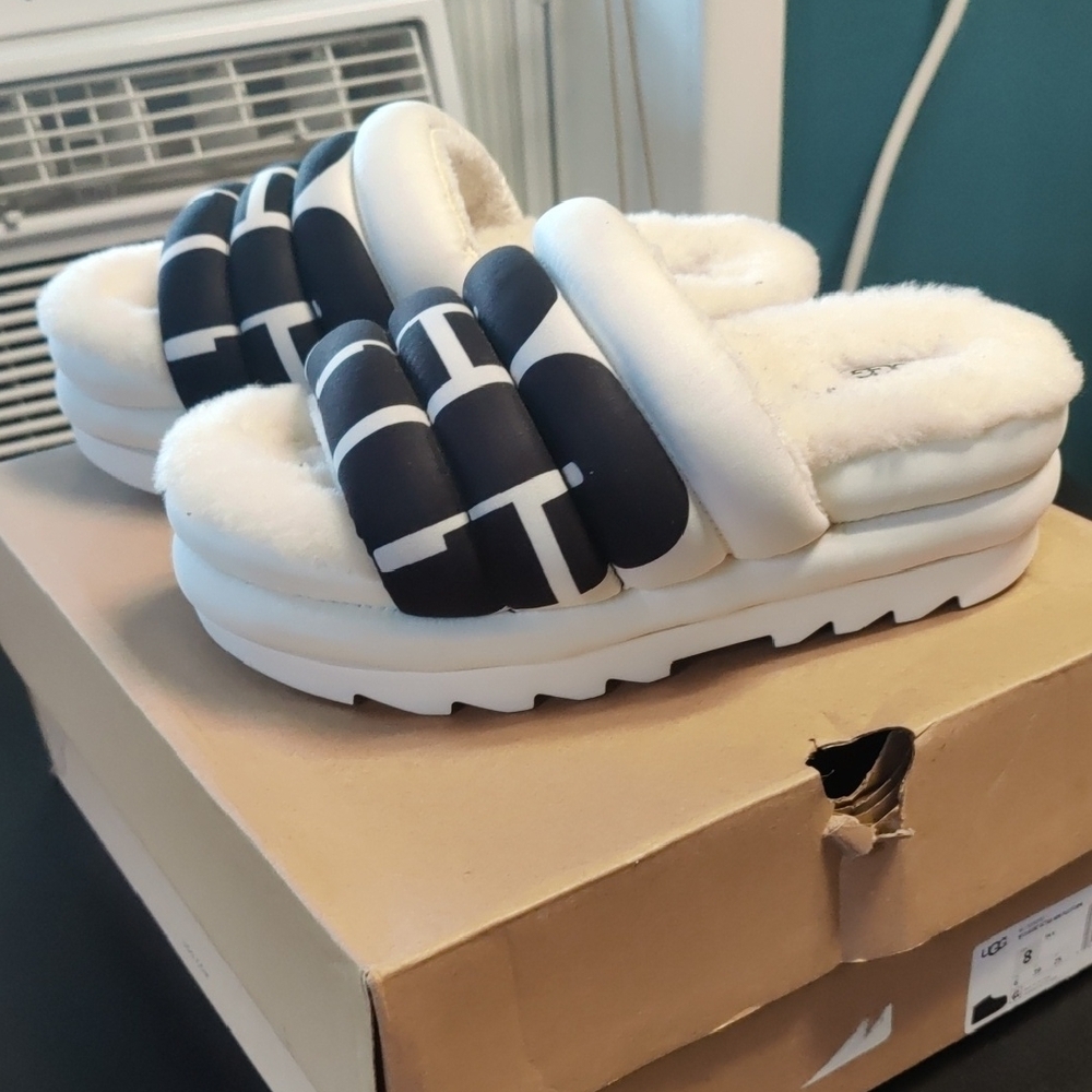 UGG Black and White Cozy Slides